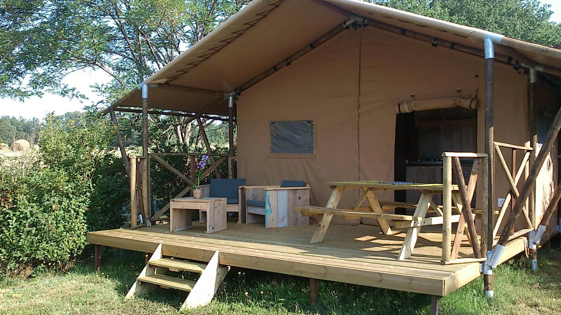Luxus-Lodgezelt „Außergewöhnlich“ für 4 Personen au Camping Las Patrasses