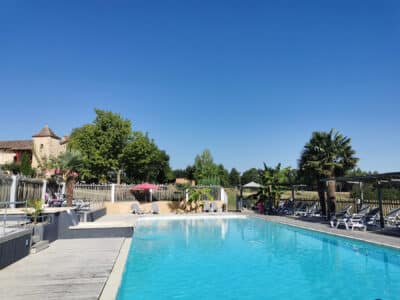 camping-biron-piscine